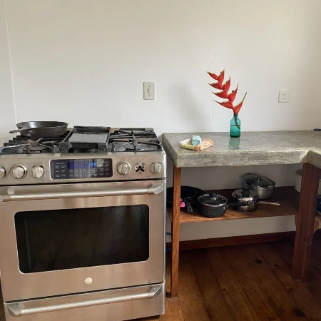 Utila Apartment Kitchen