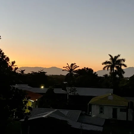 Utila Apartment Sunrise